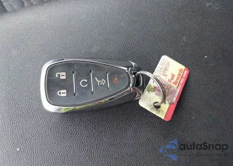 2021 Chevrolet Equinox Awd Lt z USA, uszkodzony, nr VIN 3GNAXUEV8MS120579